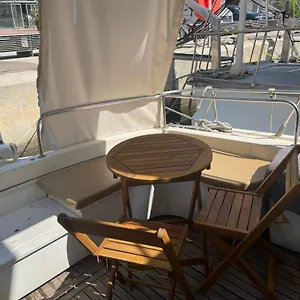  Hotel en barco Barco El Marques España